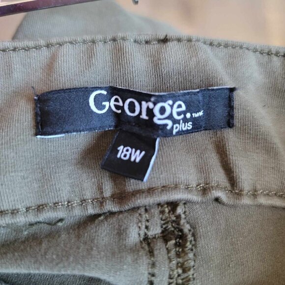 George brand Army green stretchy cargo pants. - Picture 2 of 7